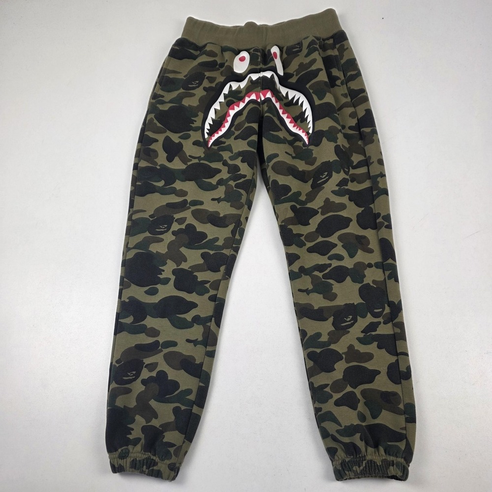 A Bathing Ape Pants Mens Small Green Camo Shark Fleece Sweatpants BAPE Jogger